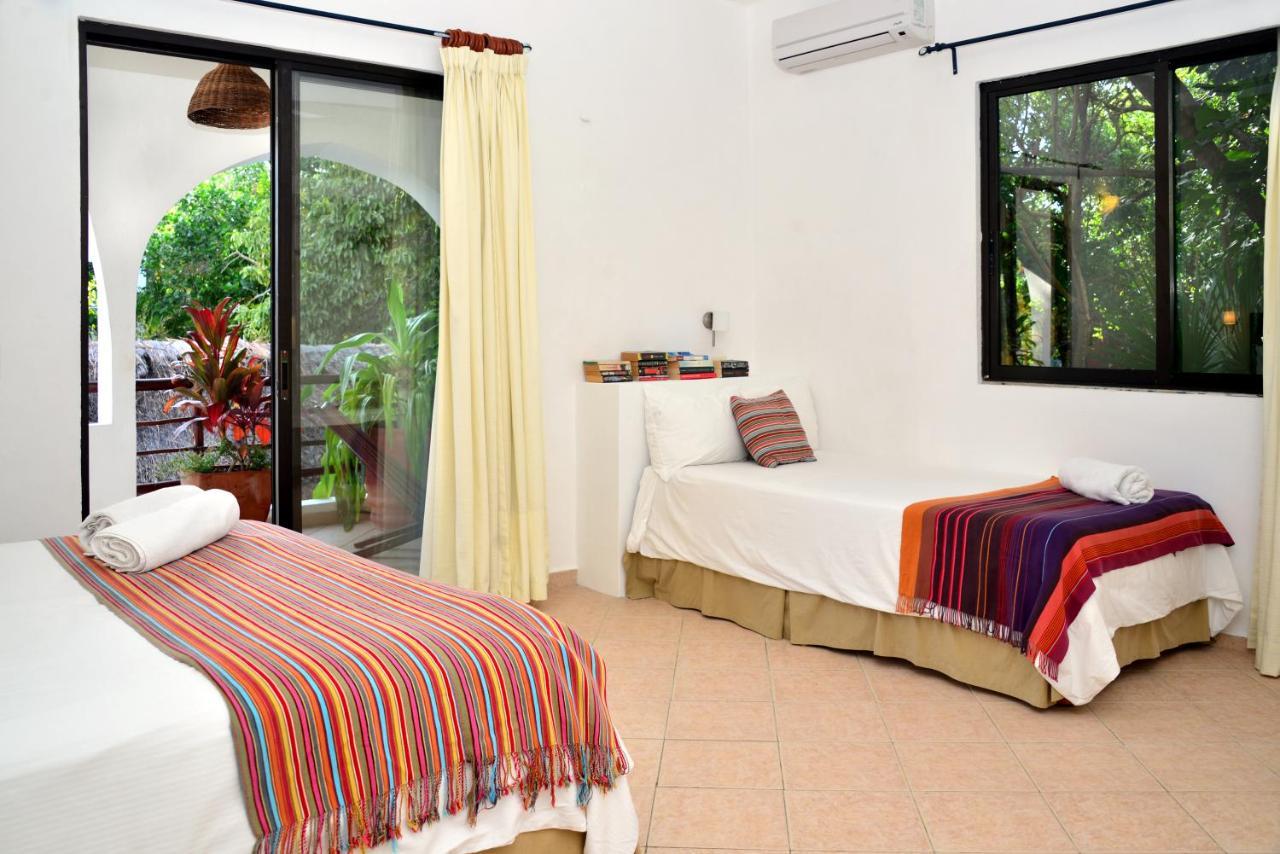 Hotel Club Yebo Playa del Carmen Bagian luar foto