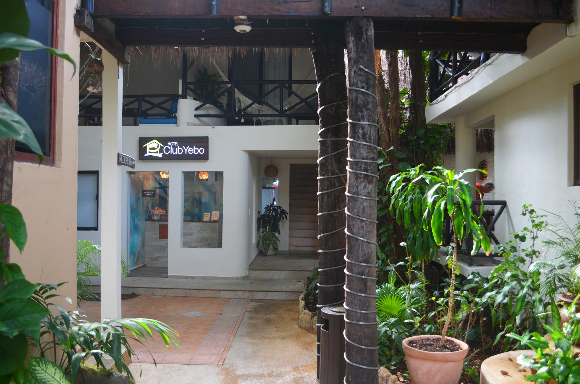 Hotel Club Yebo Playa del Carmen Bagian luar foto